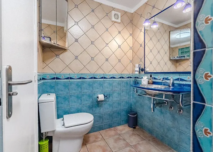 Lovely In * カジャオ・サルバヘ