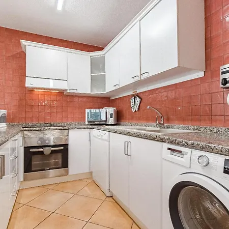 Lovely In Callao Salvaje