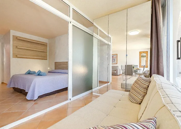 Lovely In Apartamento Callao Salvaje